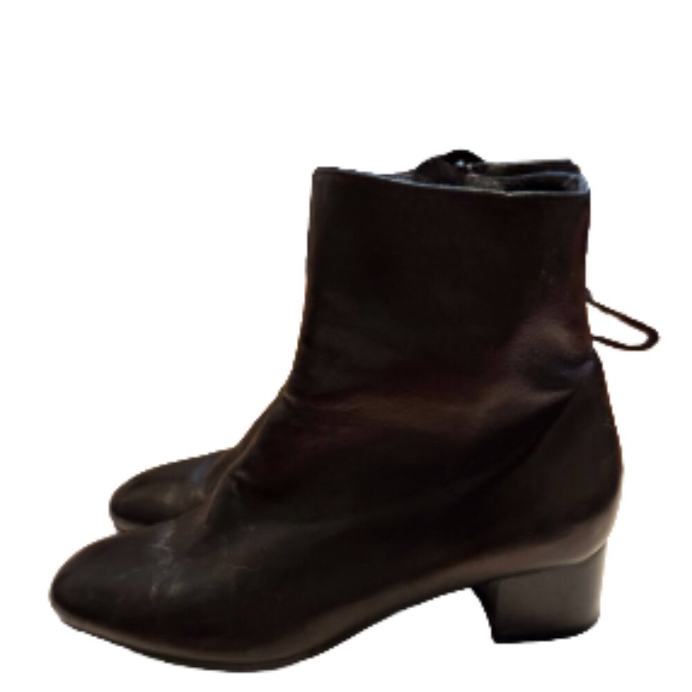 Ann Mashburn Heeled Booties – Size 36